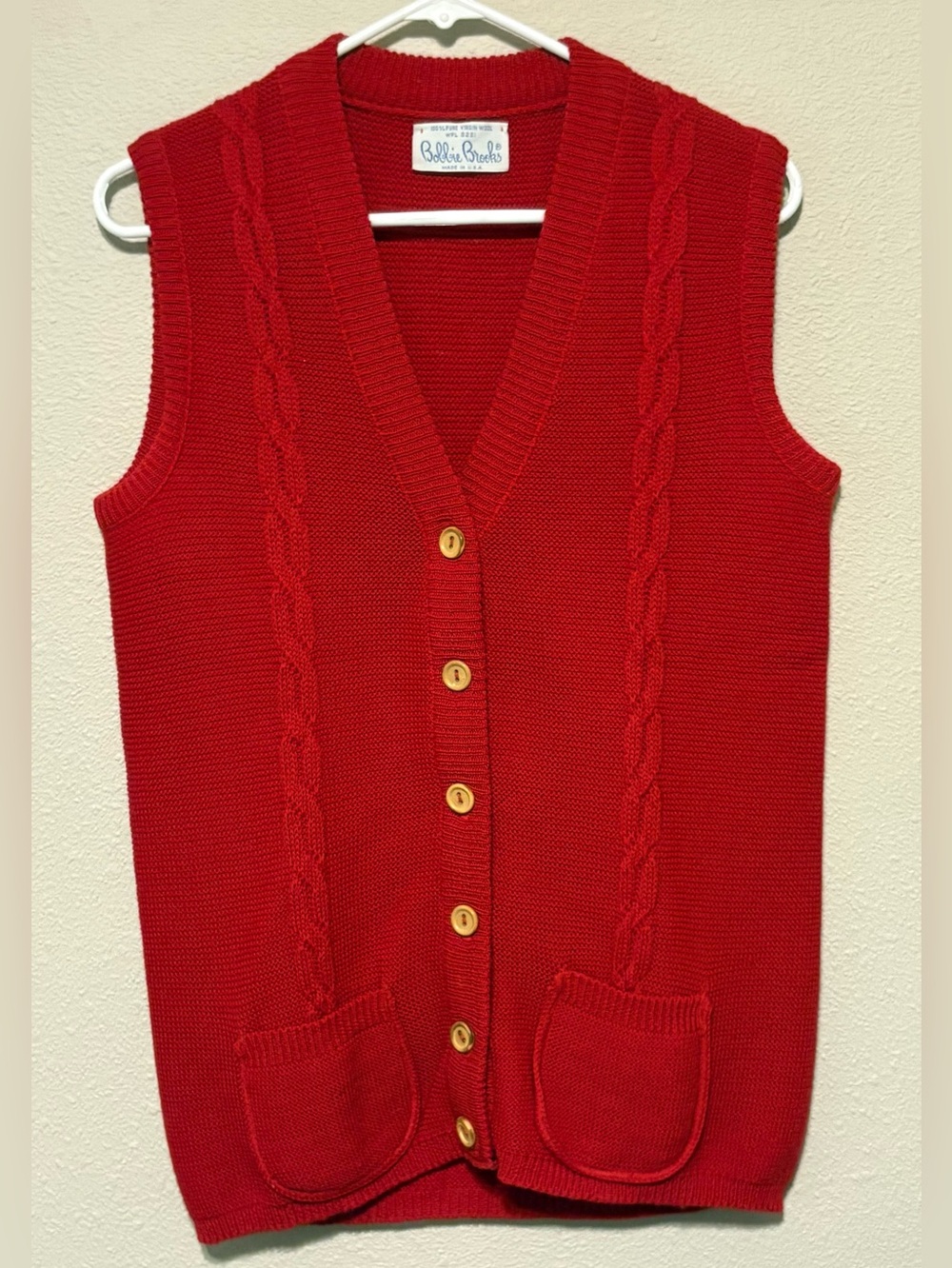 100% Virgin Wool Vintage Bobbie Brooks Red Cable-Knit Sleeveless Cardigan Vest